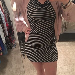 Slimming Striped black and white dress